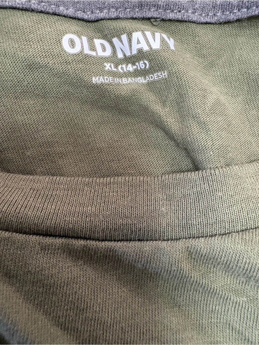 Old Navy boys Olive Green Long-Sleeve Crew Neck Shirt XL